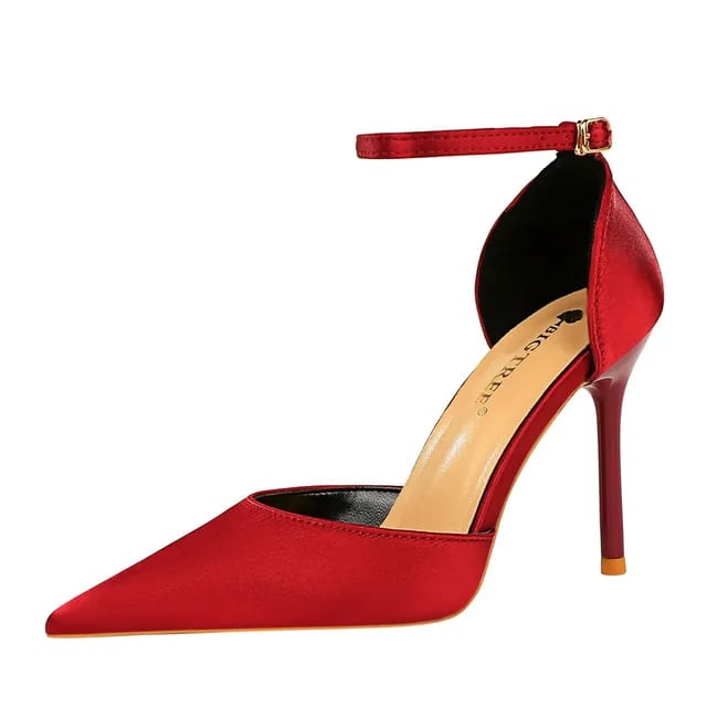 chichi heels