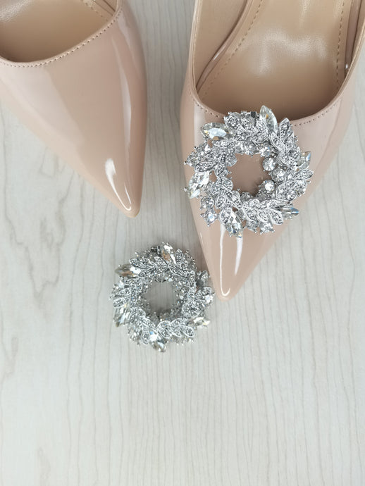 round silver rhinestone
