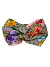 GG headscarf