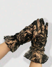 Joan gloves