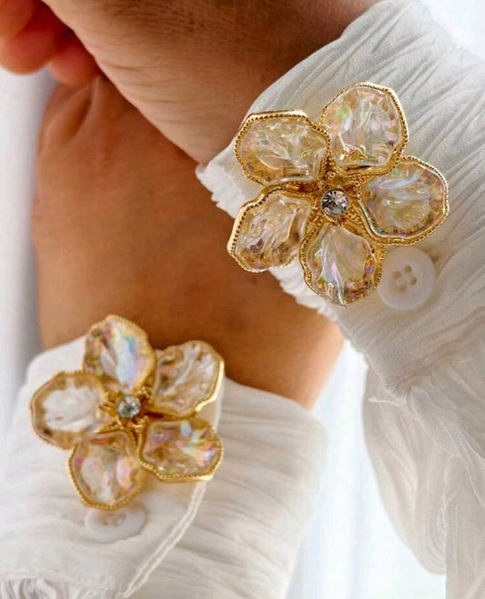 button accessories