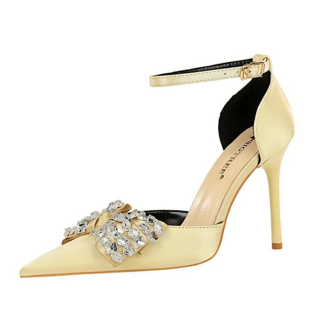 avory heels